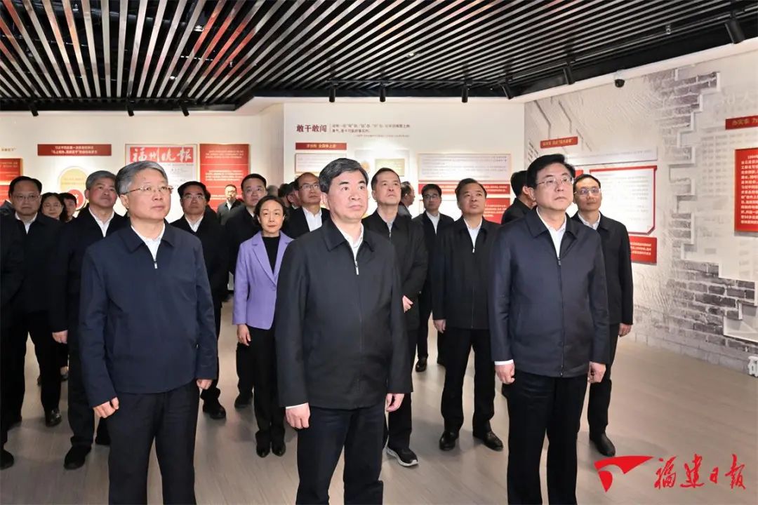 9d5c252edeb662bab8987a9316b17af.jpg 图片